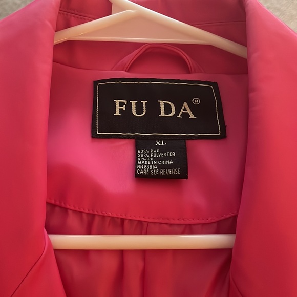 FU DA hot pink double breasted rain jacket - Picture 3 of 4